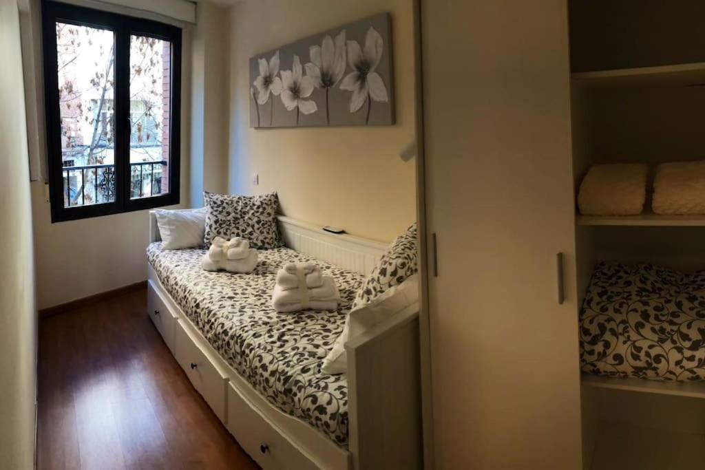Apartamento Junto A Catedral Apartment กรานาดา ภายนอก รูปภาพ