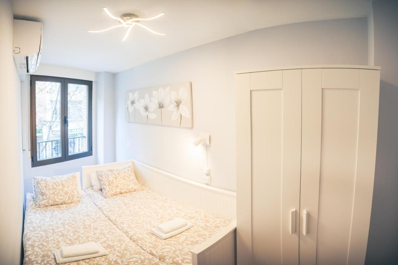 Apartamento Junto A Catedral Apartment กรานาดา ภายนอก รูปภาพ